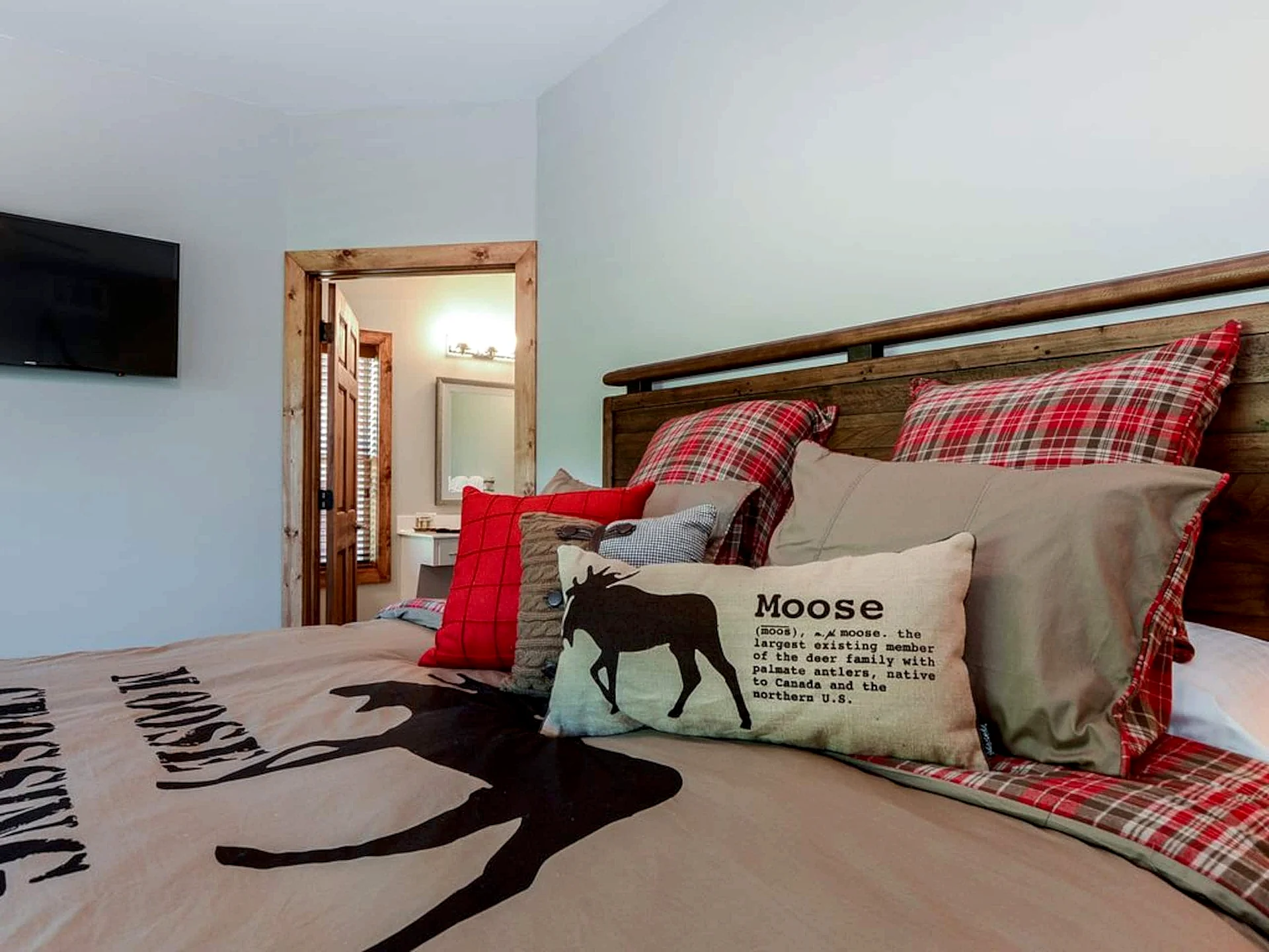 Majestic Moose Lodge: 4BR Amenities, Pool, Lake, Gym in Branson West, Missouri, United States — photo 4